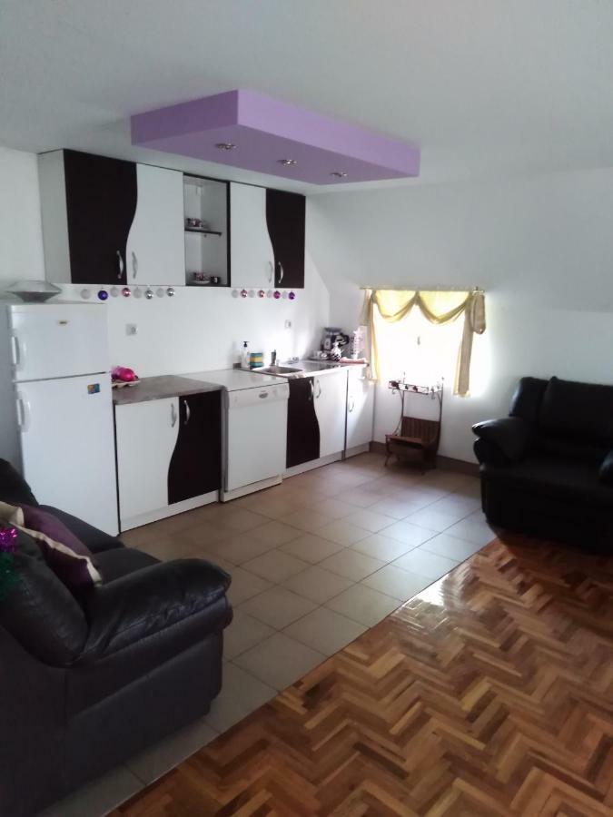 Sunce Bed & Breakfast Cuprija Bagian luar foto