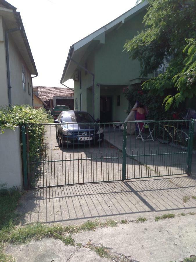 Sunce Bed & Breakfast Cuprija Bagian luar foto