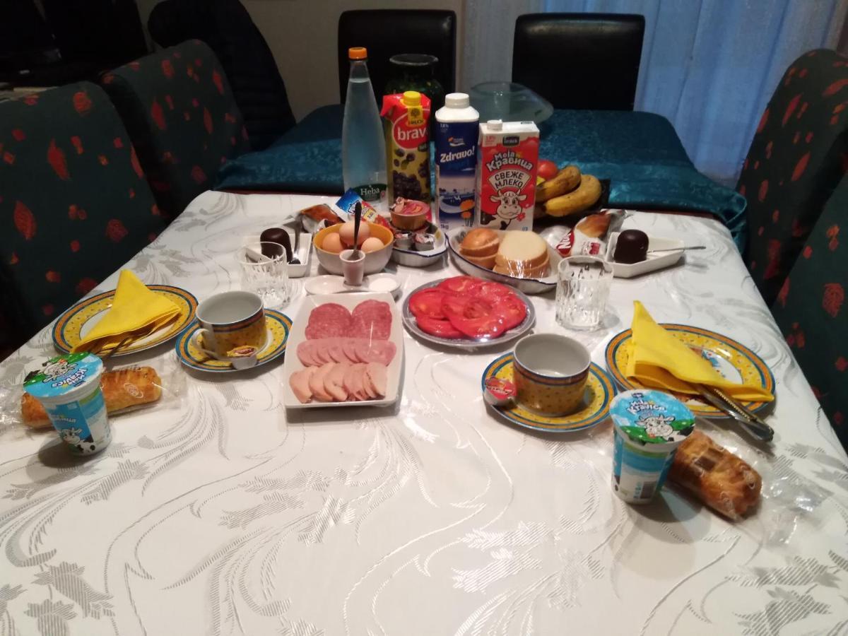 Sunce Bed & Breakfast Cuprija Bagian luar foto